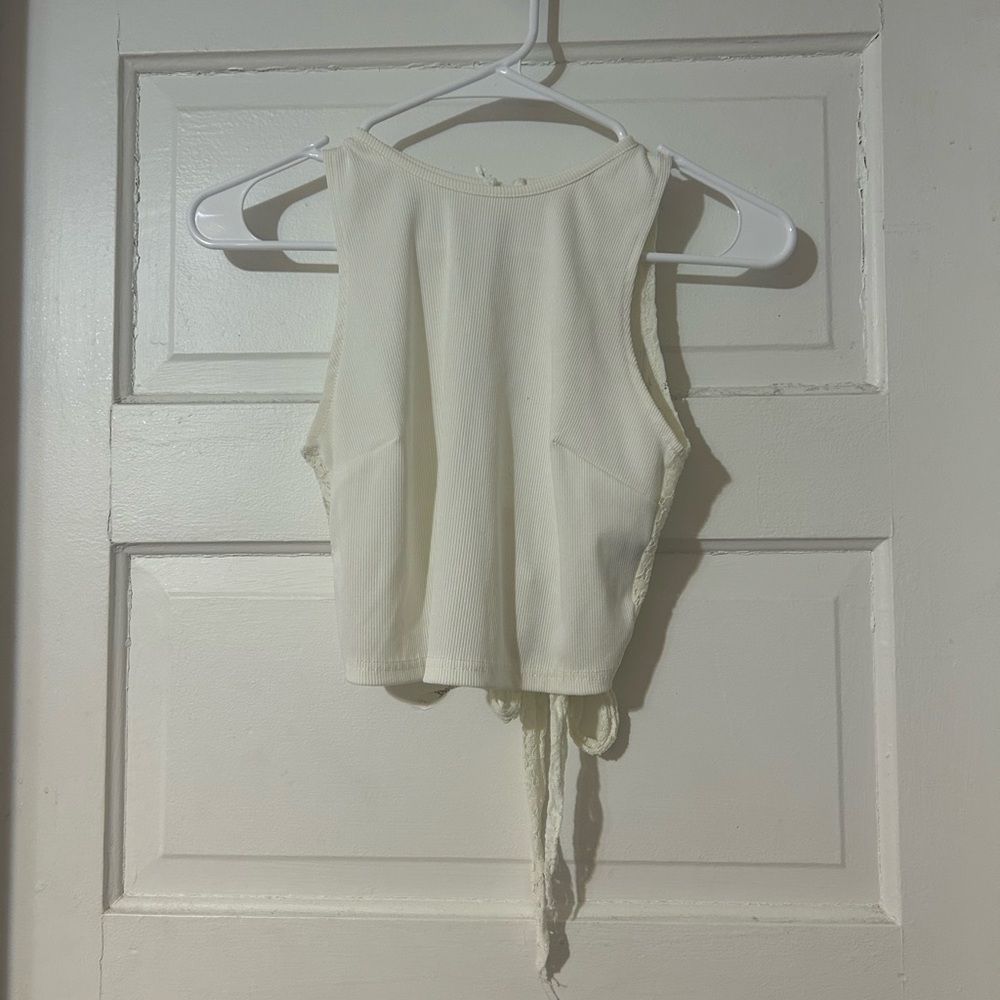 SHEIN Cream Sleeveless Crop Top